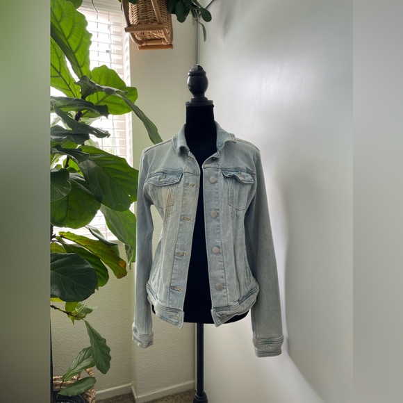 Jean Jacket - Picture 2 of 6